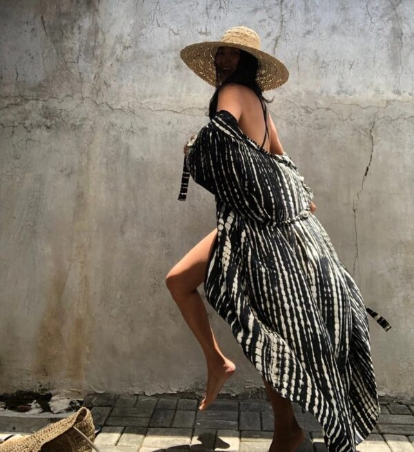 Black Beach Tunic Cover-up - Kimono Beachwear - Image 2